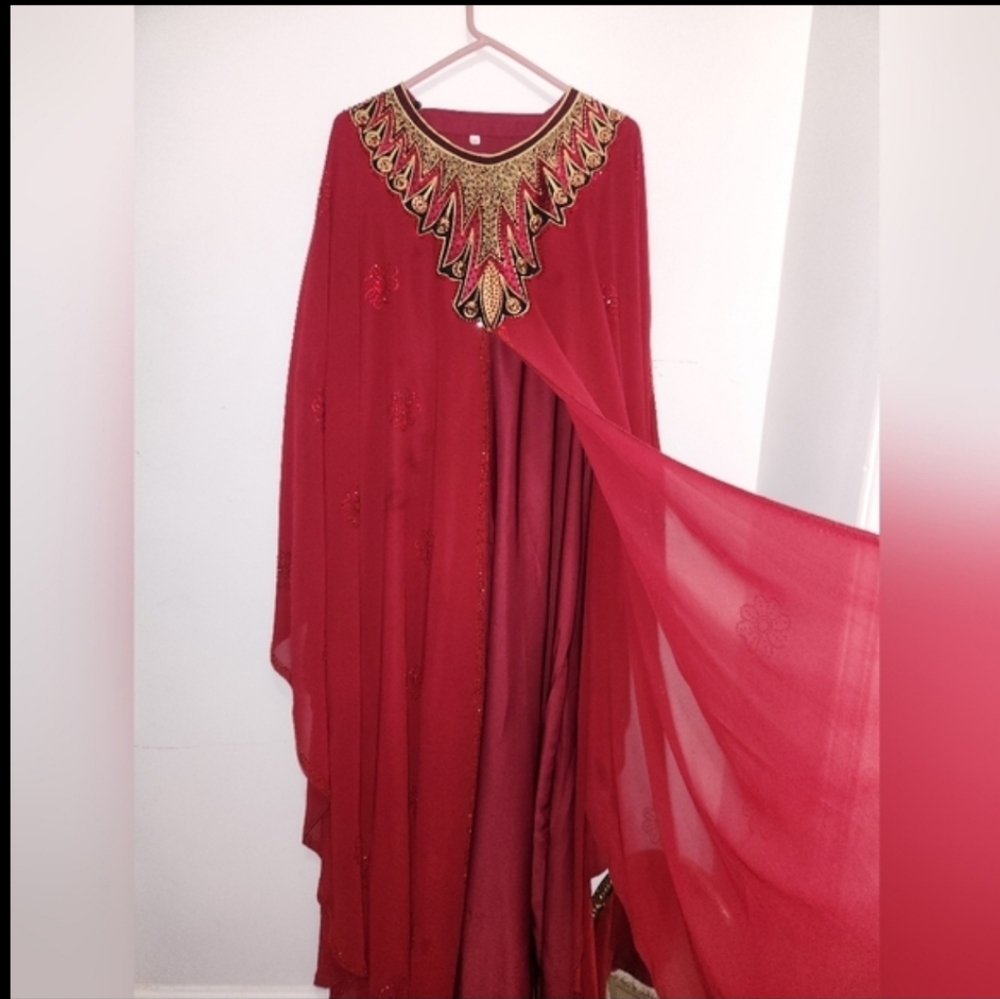Elegant Red and Gold Kaftan